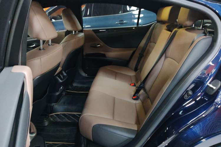 Used Lexus ES 2022 200 Excellence Edition