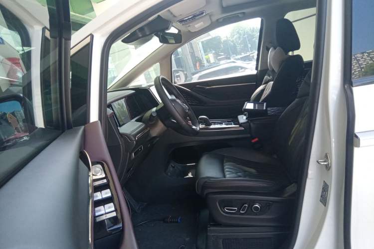 Used GAC Trumpchi M8 2024 Master Series 400T Ultimate Edition
