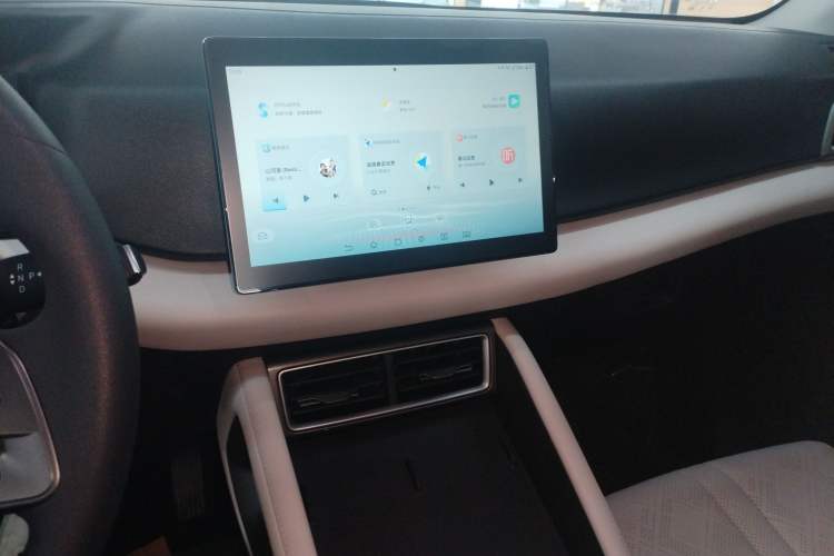 Used BYD Yuan UP 2024 301KM Leading Edition