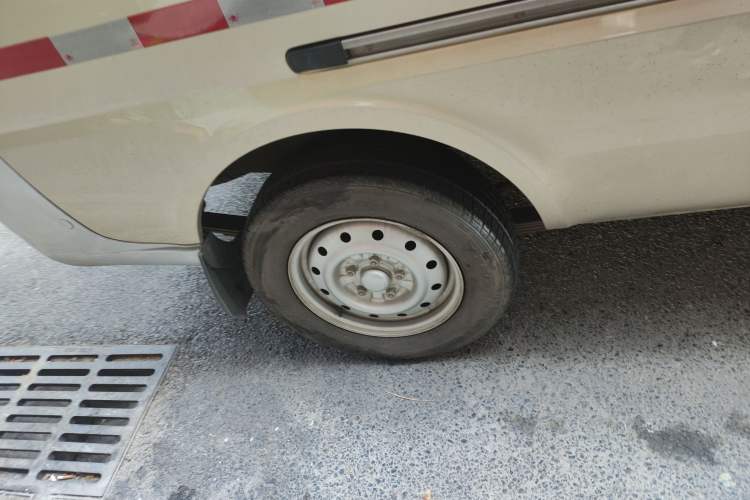 Used Wuling Rongguang EV 2020 Window-Sealed Basic Version 5 Seats 300 KM
