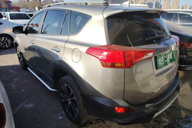 Used Toyota RAV4 2015 2.5L Automatic 4x4 Elite Edition

