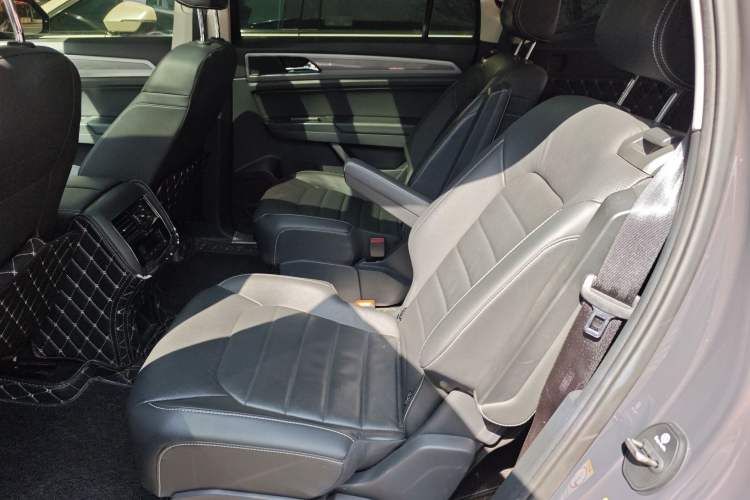 Used Volkswagen Teramont 2017 380TSI Four-Wheel Drive Luxury Edition Left Rear Seat