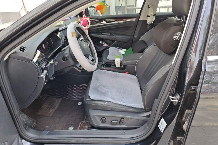 Used Volkswagen Passat 2022 330TSI Elite Edition Left Front Seat