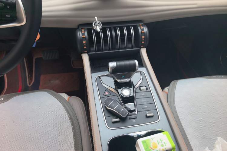 Used BYD Yuan PLUS 2024 Honor Edition 510KM Leading Model Gear Lever