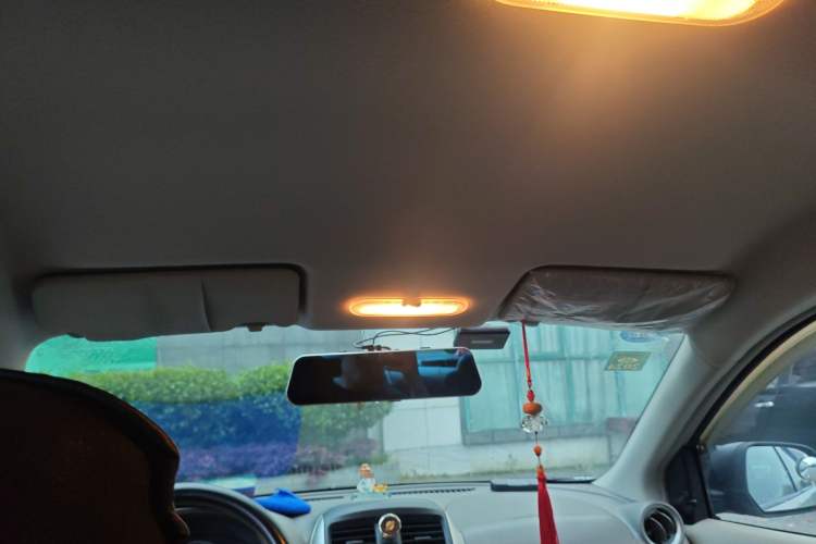 Used Nissan Sunny 2015 1.5XE Manual Comfort Edition Headliner