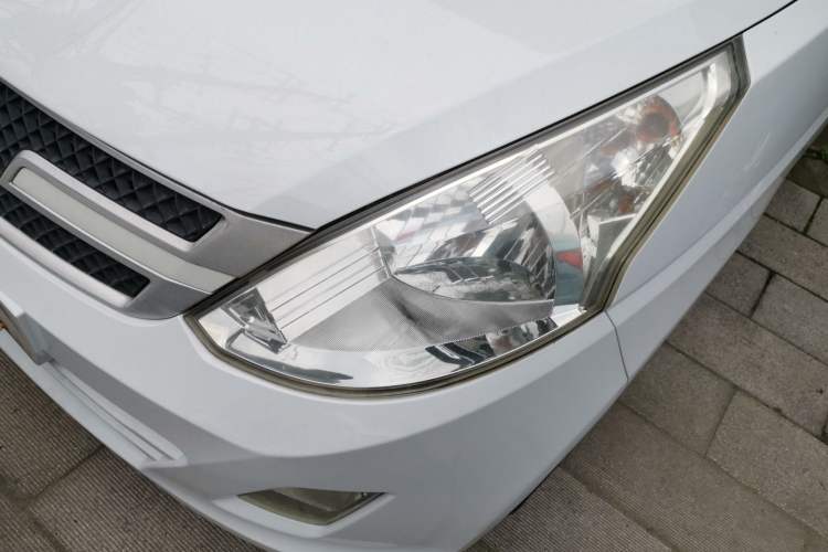 Used Wuling Rongguang V 2015 1.5L Base Version Left Front Headlight