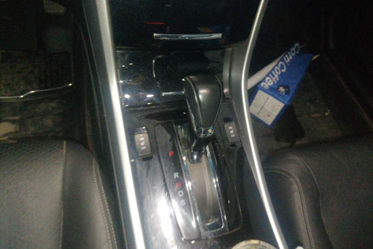 Used Honda Accord 2016 2.0L Elite Edition Gear Lever