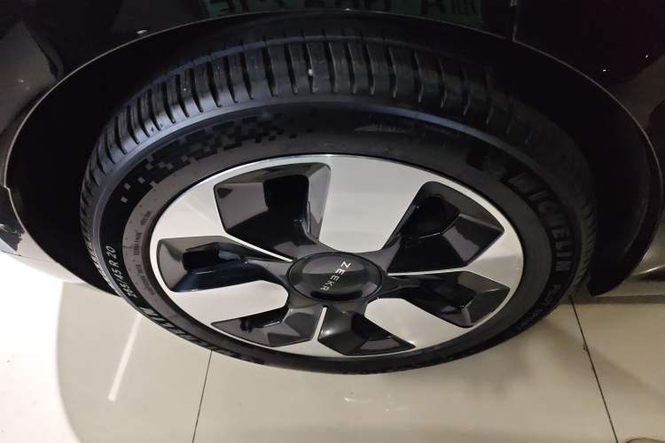 Used Zeekr MIX 2025 Intelligent Driving Version
