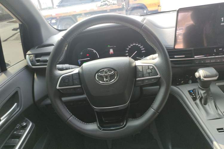 Used Toyota SIENNA 2024 2.5L Hybrid Four-Wheel Drive Prestige Edition Steering Wheel
