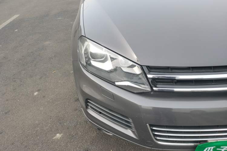 Used Volkswagen Touareg 2011 3.0 TSI High-End Version
