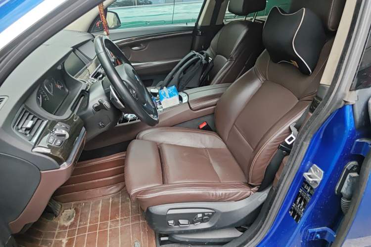 Used BMW 5 Series GT 2014 535i Luxury Edition Left Front Seat