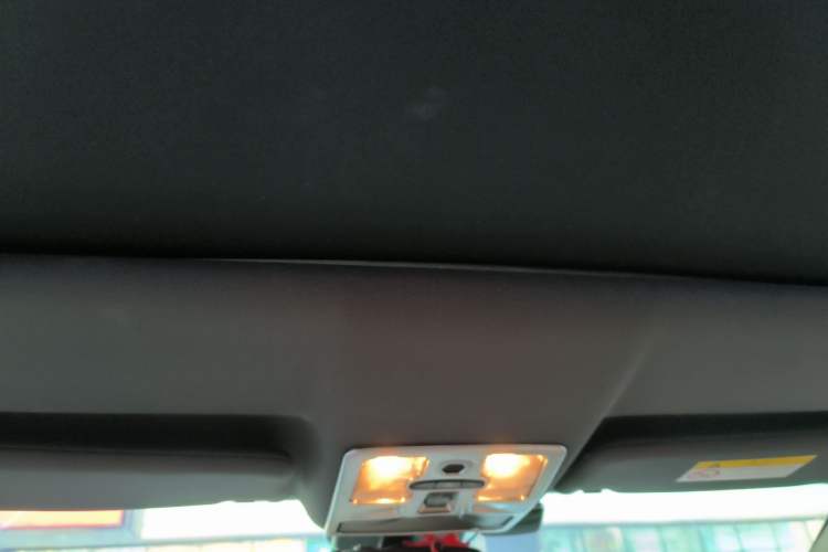 Used Land X7 2016 2.0T Panoramic Prestige Edition