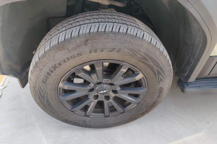 Used Formula Leopard 5 2023 Explore Edition