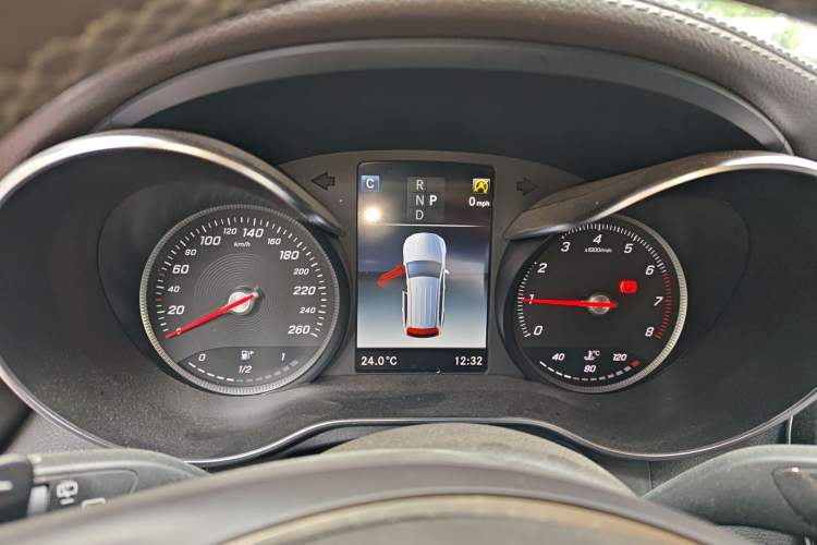 Used Mercedes-Benz GLC 2019 Facelift GLC 260 L 4MATIC Luxury Model Instrument Cluster