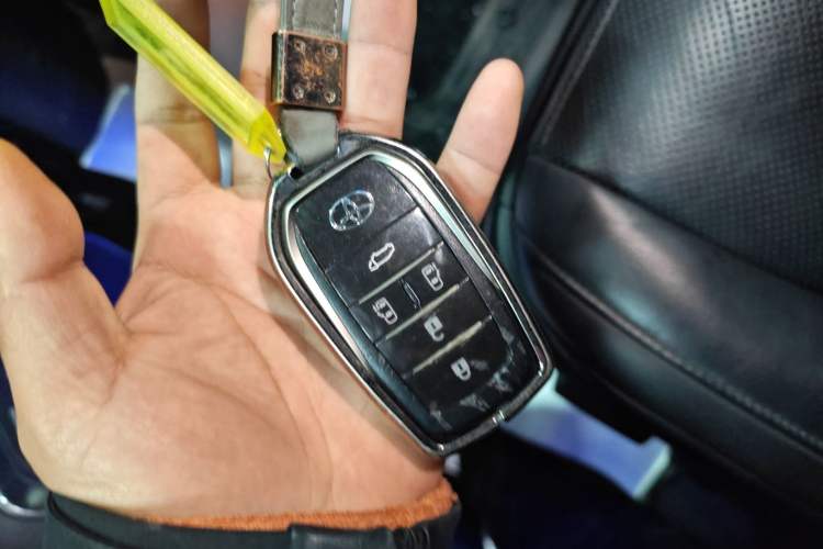 Used Toyota Vellfire 2021 Crown Dual-Engine 2.5L HV Prestige Edition