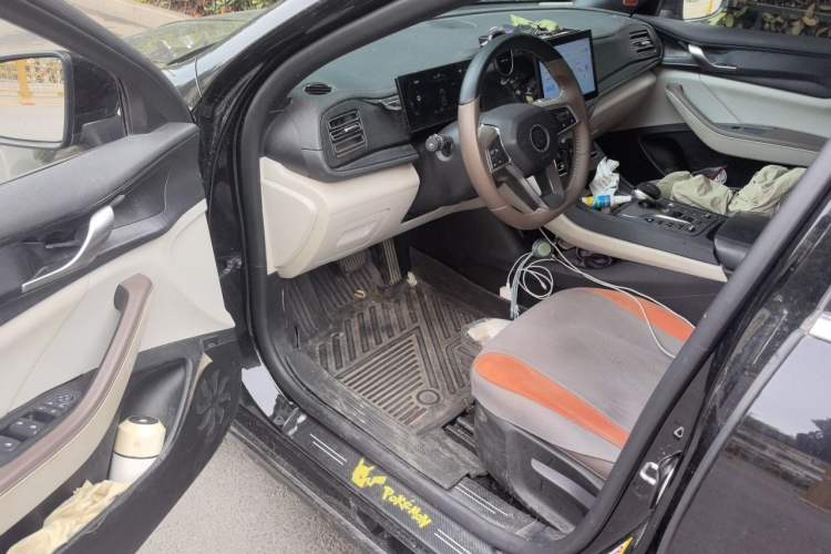 Used BYD Qin PLUS 2024 HONOR Edition DM-i 55KM Leading Model
