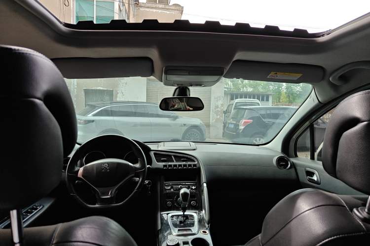 Used Peugeot 3008 2013 1.6THP Automatic Prestige Edition Headliner