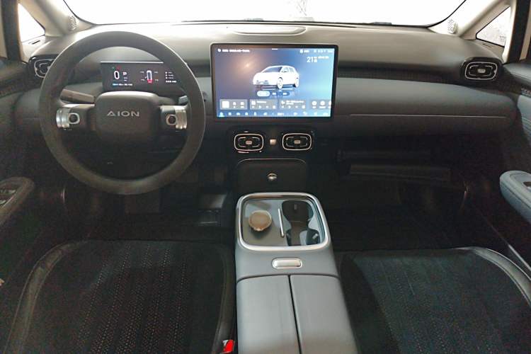 Used AION UT 2025 330 Starlight Edition Center Console