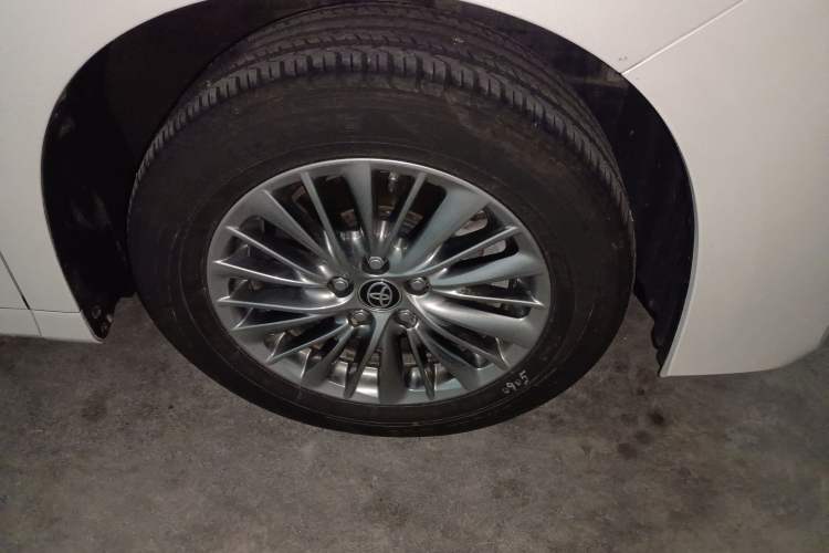 Used Toyota Alphard 2019 Dual-Engine 2.5L Prestige Edition
