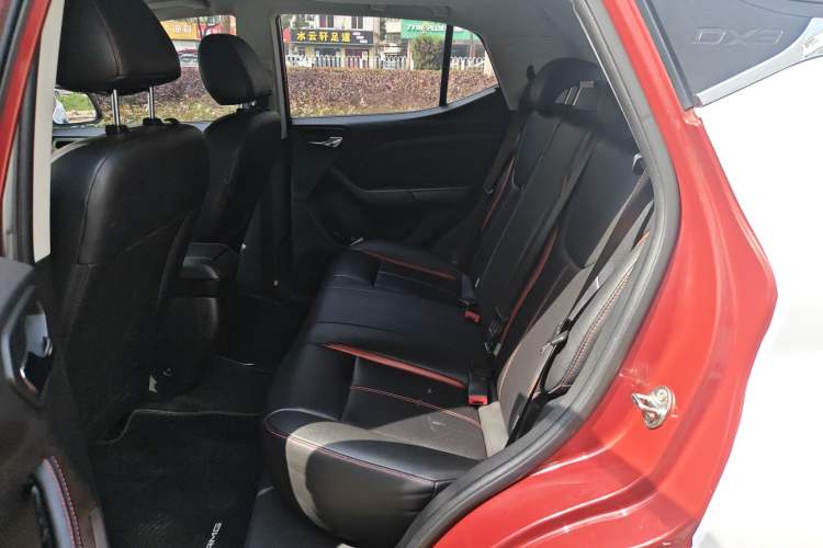 Used Soueast DX3 2016 1.5T CVT Prestige Edition Left Rear Seat