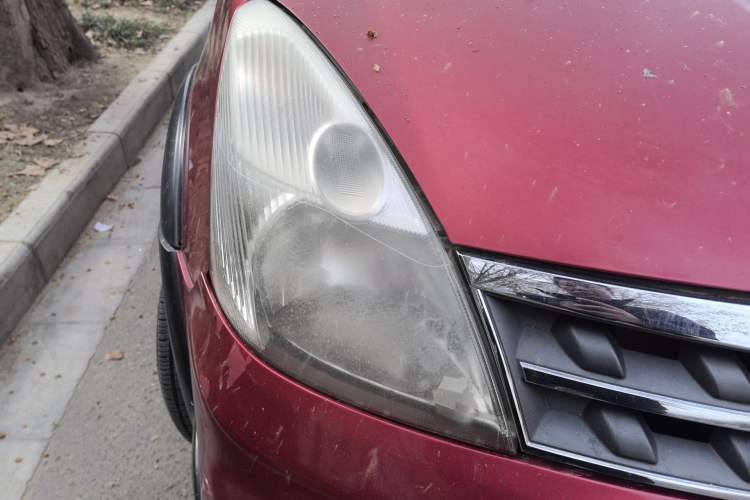 Used Nissan Livina 2010 JINRUI Edition 1.6L Automatic Standard Model Right Front Headlight