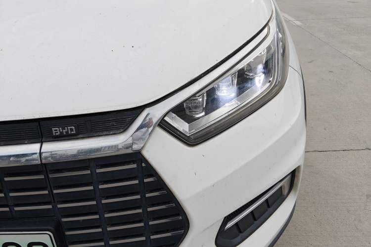 Used BYD Yuan New Energy 2019 EV535 Smart Connect Leading Model Left Front Headlight