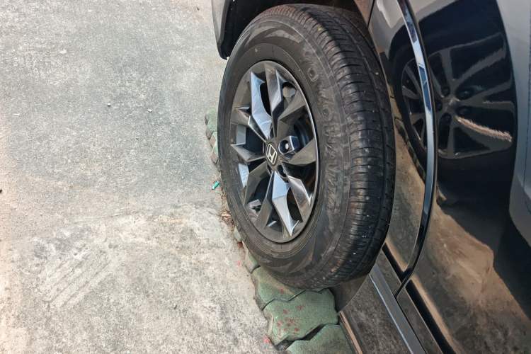 Used Honda Breeze 2023 240TURBO Two-Wheel-Drive Luxury Edition 5 Seats Right Rear Wheel Hub