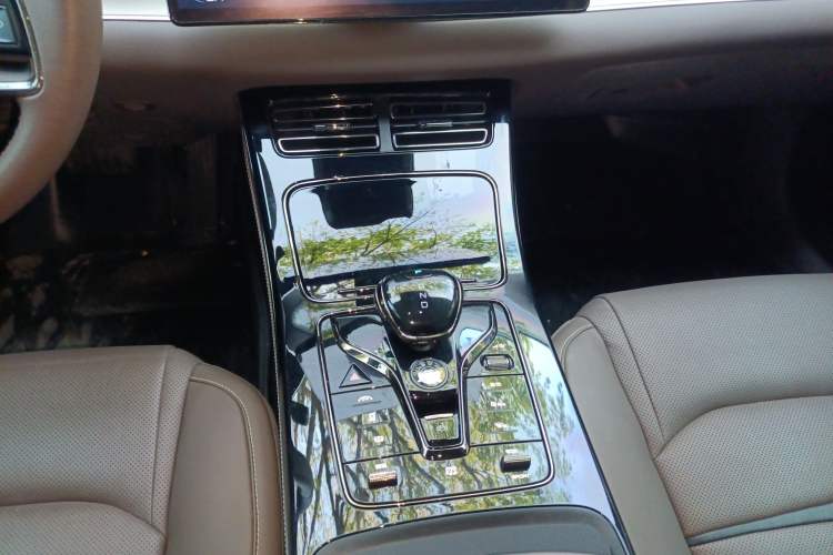 Used BYD Han 2020 EV Long-Range Luxury Model
