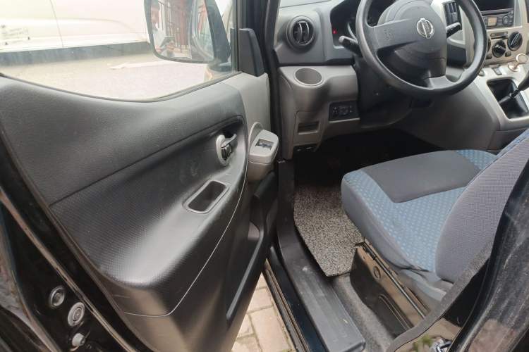 Used Nissan NV200 2013 1.6L Luxury Model China IV Standard

