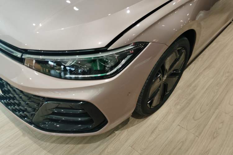 Used Volkswagen Passat 2025 Pro 380TSI Starry Dragon Luxury Edition
