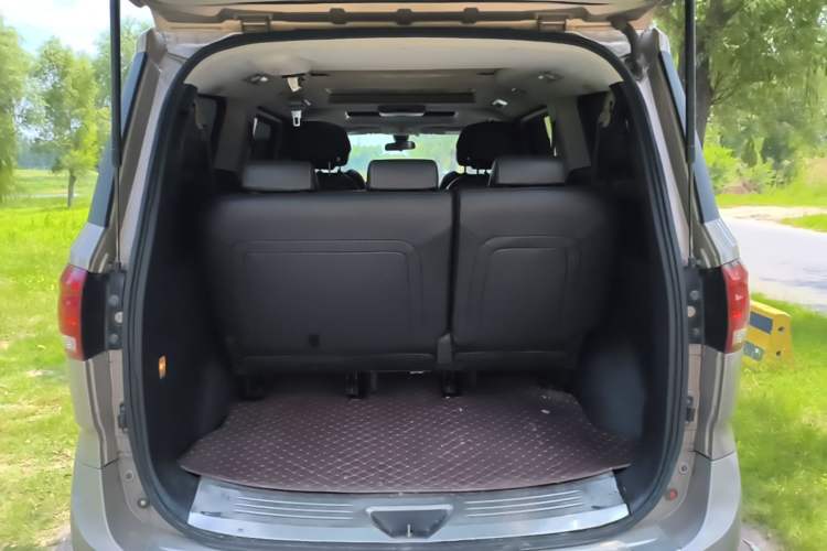 Used SAIC MAXUS G10 2014 2.0T Automatic Executive Edition