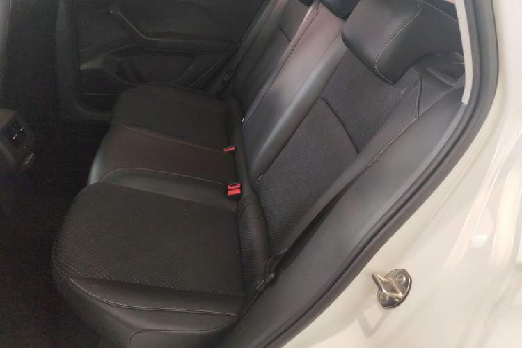 Used Volkswagen Tacqua 2021 200TSI DSG JoyConnect Edition