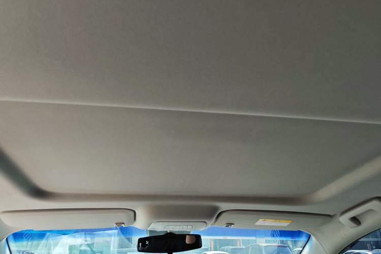 Used Buick GL8 2022 Land Cruiser Executive Class 652T Comfort Model