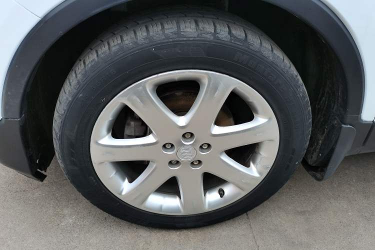 Used Buick Encore 2015 1.4T Automatic Two-Wheel Drive Urban Elite Version
