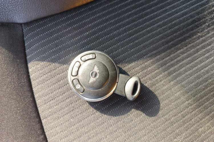 Used MINI 2011 1.6L COOPER Fun
