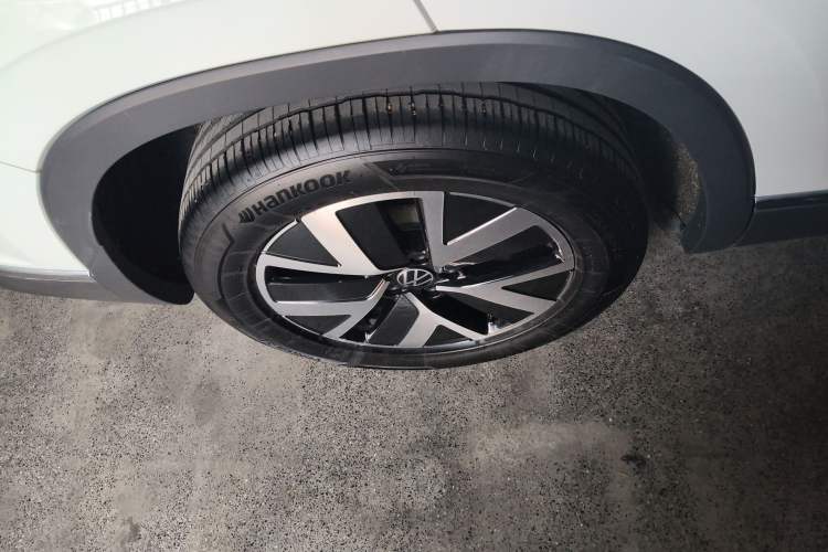 Used Volkswagen Tayron 2024 300TSI Two-Wheel-Drive Luxury Plus Advanced Version Exterior 5