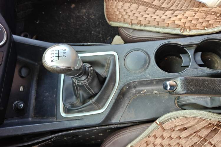 Used Great Wall Wingle 7 2019 2.0T Diesel Two-Wheel Drive Elite Version China VI Standard Big Double Cabin GW4D20M
