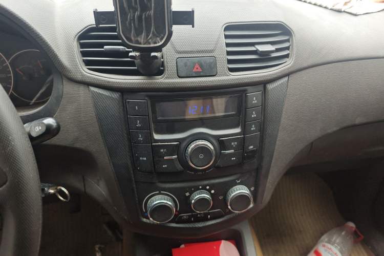 Used Wuling Hongguang 2014 1.5L S Standard Version