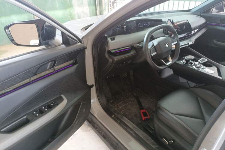 Used CHANGAN UNI-V 2022 1.5T Prestige Version Driver Seat