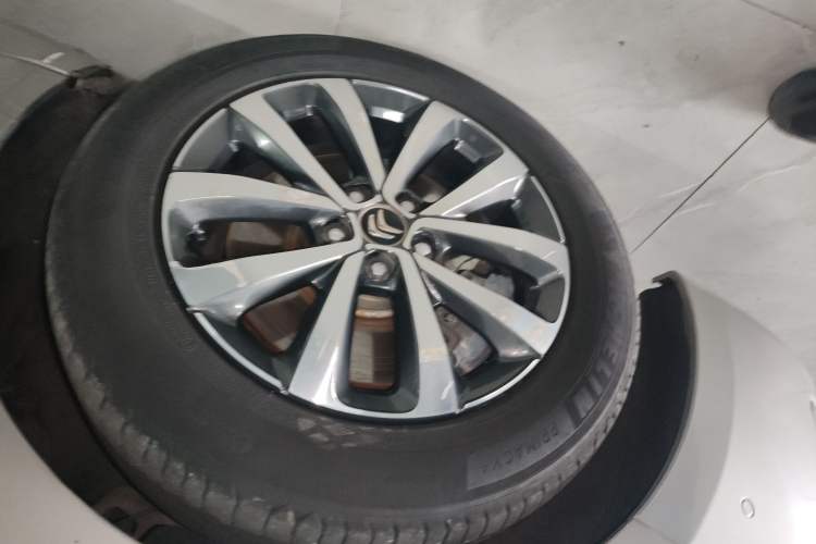 Used Citroen C6 2017 Revised Version 380THP Luxury Edition Exterior 4