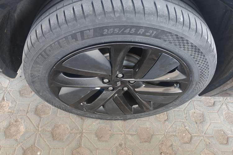 Used Li Auto L9 2022 Max model