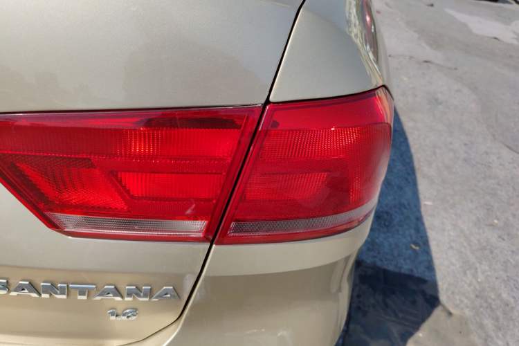 Used Volkswagen Santana 2015 1.6L Automatic Comfort Edition
