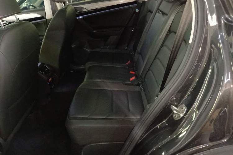 Used Volkswagen Tayron 2020 330TSI Two-Wheel Drive Luxury Smart Connectivity Version