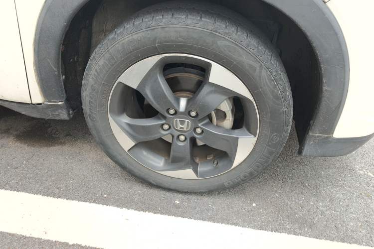 Used Honda Vezel 2017 1.8L CVT Front-Wheel Drive Pioneer Edition Right Front Wheel Hub