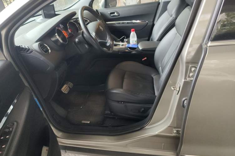 Used Peugeot 3008 2015 2.0L Automatic Trend Edition