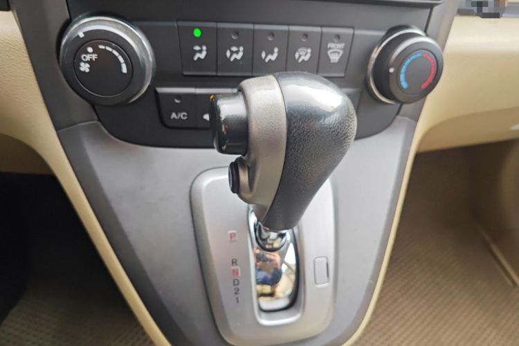 Used Honda CR-V 2010 2.0L automatic two-wheel drive urban version
