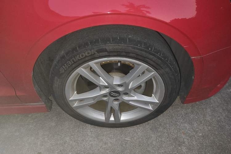 Used Audi A3 2020 Limousine 35 TFSI Fashion Edition China VI Emission Standard Right Front Wheel Hub