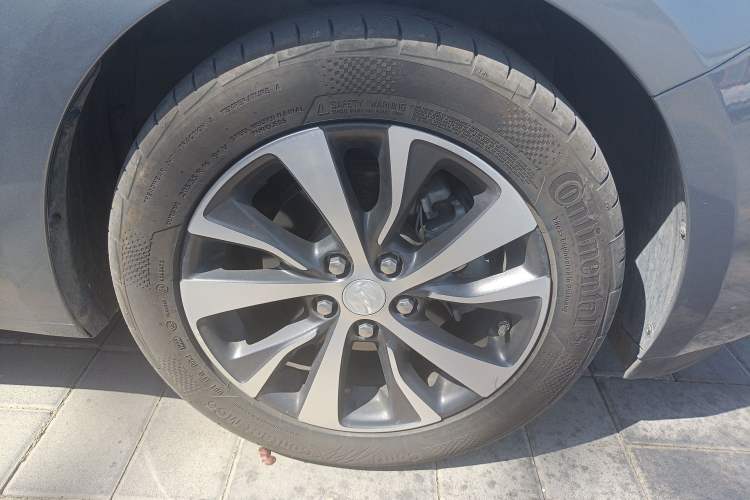 Used Buick Excelle GX 2019 18T Automatic Connected Elite Model China V Standard Right Front Wheel Hub