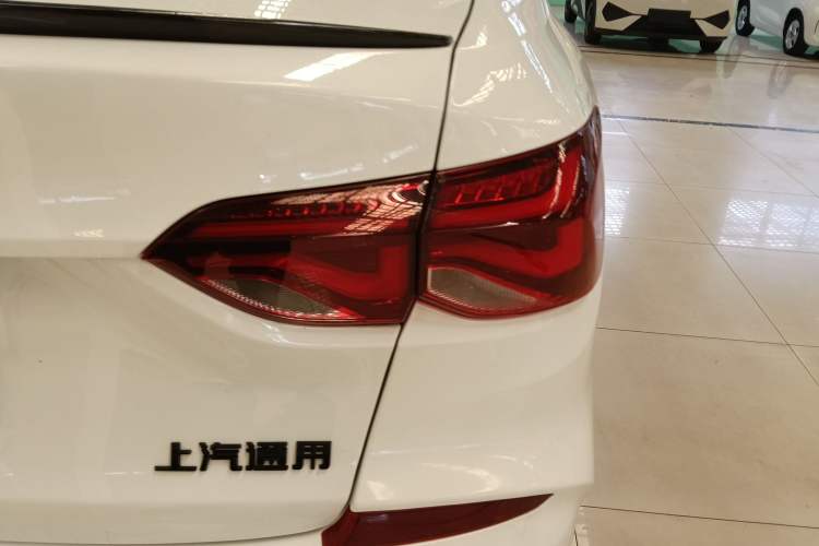 Used Chevrolet Monza 2019 Redline 320T Dual-Clutch Sporty Version China VI Standard