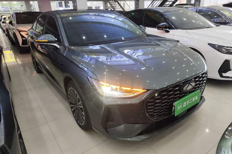 Used Chery Fengyun A8L 2025 1.5 TGDI 145 km Luxury Version Front Right 45 Deg